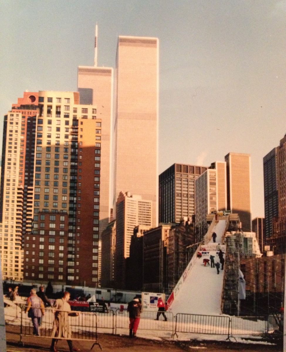 World_Team_Masters_1995_in_New_York_-_Battery_park_vor_dem_World_Trade_Center.jpg